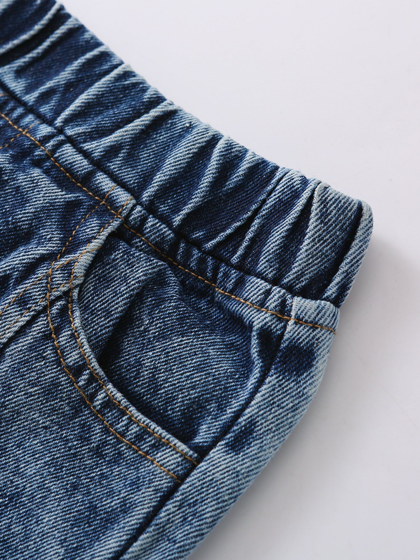 61ccfb614eae4186a66db7b63f985740-Max